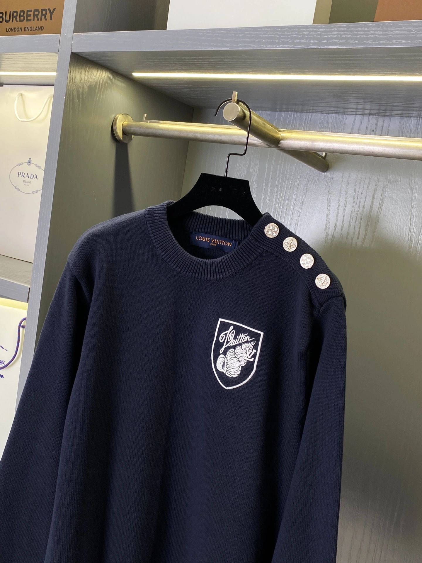 wg.luxury- 8V embroidery Cotton cashmere item:E-F020I2005